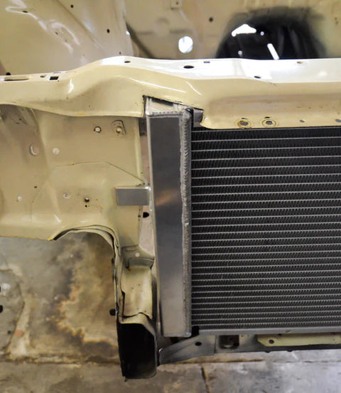 Chase Bays Tucked Aluminum Radiator | Nissan S-Chassis & R32 (CB-14RAD)