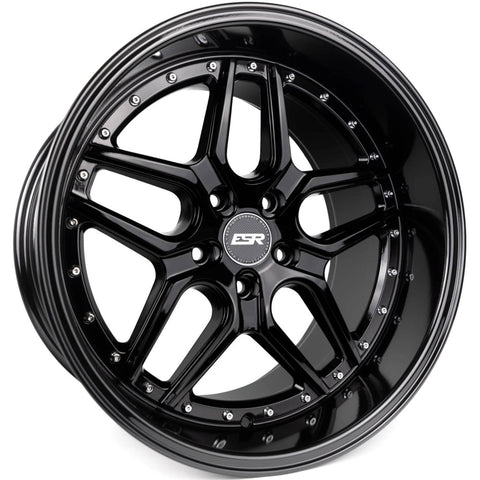 ESR Black CS15 18x8.5 5x112 35mm Wheel (88551235 CS15GBLK)