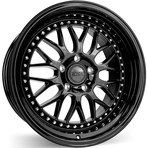 ESR Black SR01 18x9.5 5x4.25 15mm Wheel (89551415 SR01GBLK 5X108)