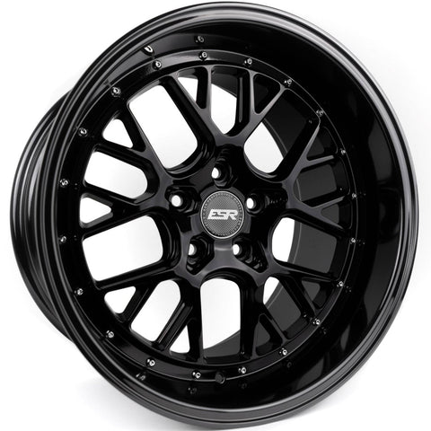 ESR Black CS11 18x9.5 5x4.25 22mm Wheel (89551422 CS11GBLK 5X108)